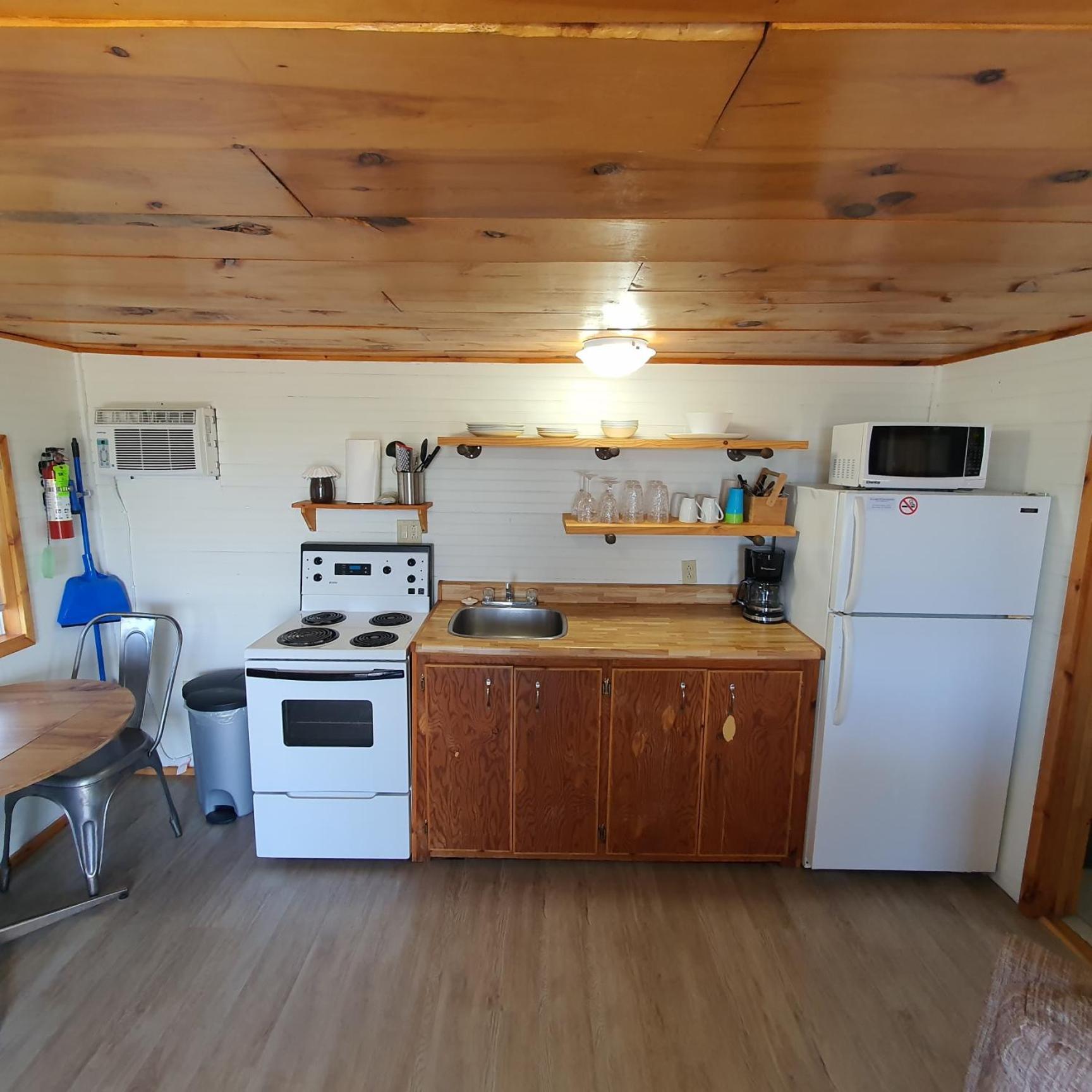 Cavendish Bosom Buddies Cottage Resort מראה חיצוני תמונה