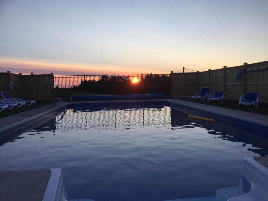 Cavendish Bosom Buddies Cottage Resort מראה חיצוני תמונה